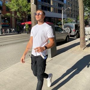 Meet your Posher, Nabeel